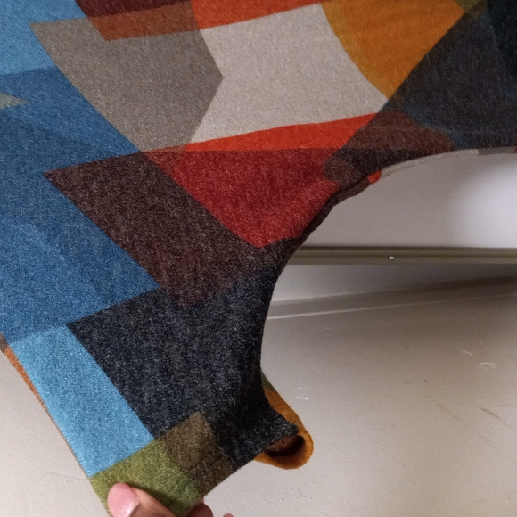 Multicolor Top - Picture 3 of 4